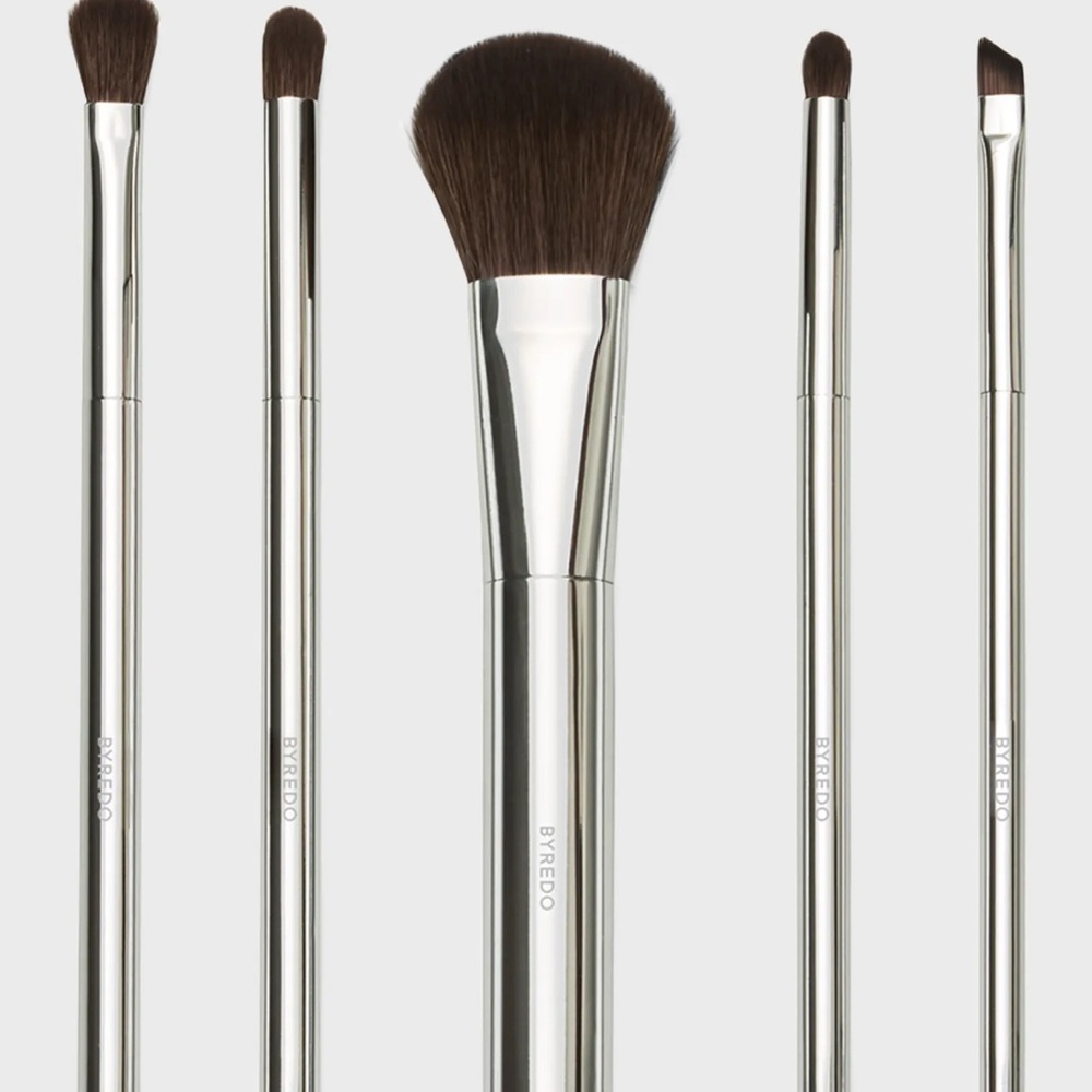 Neiman Marcus Makeup Brush Set